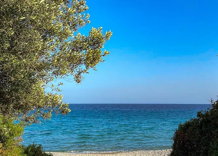 Vana Villa Posidi